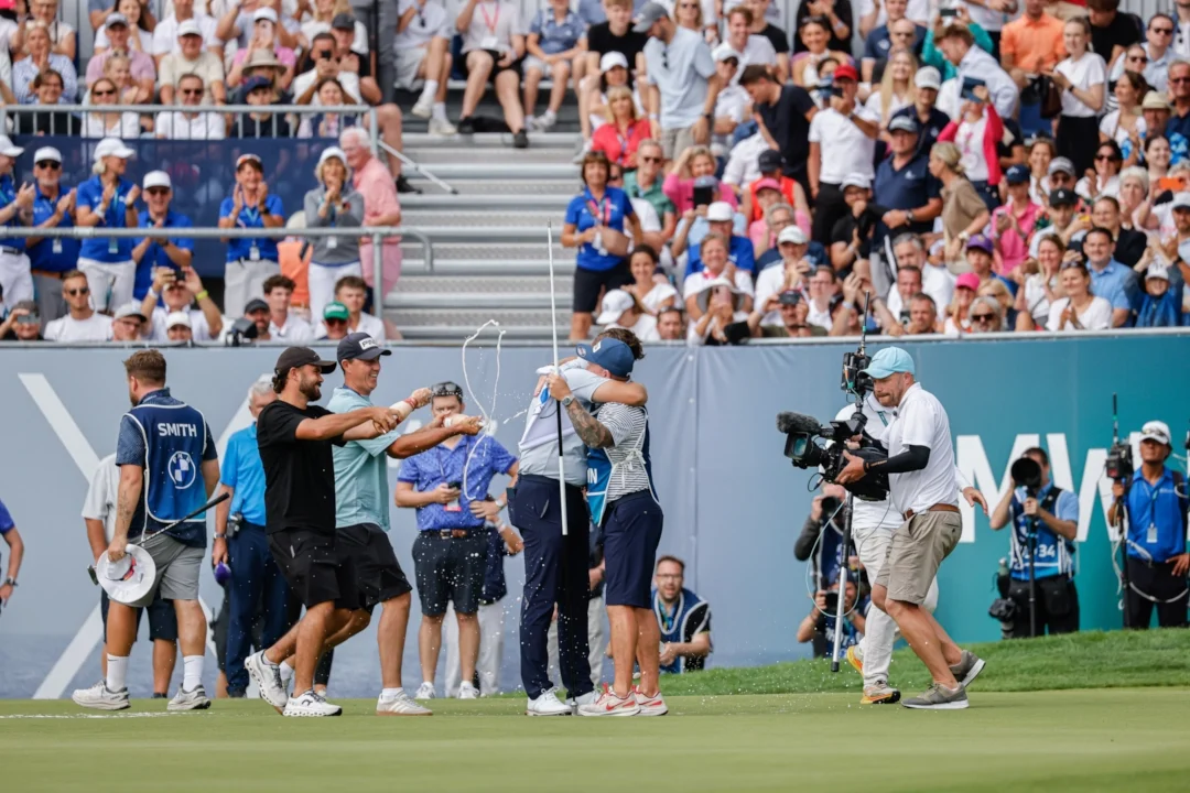 Glücklicher Sieger am Sonntag auf dem 18. Grün | Bild: BMW Golfsport Glücklicher Sieger am Sonntag auf dem 18. Grün | Bild: BMW Golfsport