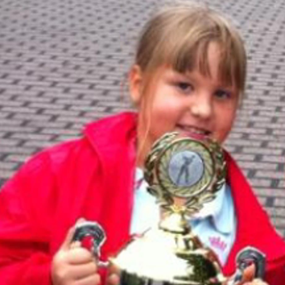 Playing Proette Lara Ok am Anfang ihrer Golfkarriere bei der First Drive Tour in Hessen