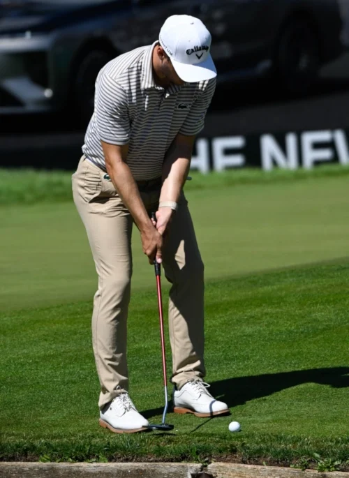 Kniffliger Putt knapp an der Wasserhinderniskante bei der 37. BMW International Open 2026 | Foto: Jan-Felix S. Kniffliger Putt knapp an der Wasserhinderniskante bei der 37. BMW International Open 2026 | Foto: Jan-Felix S.